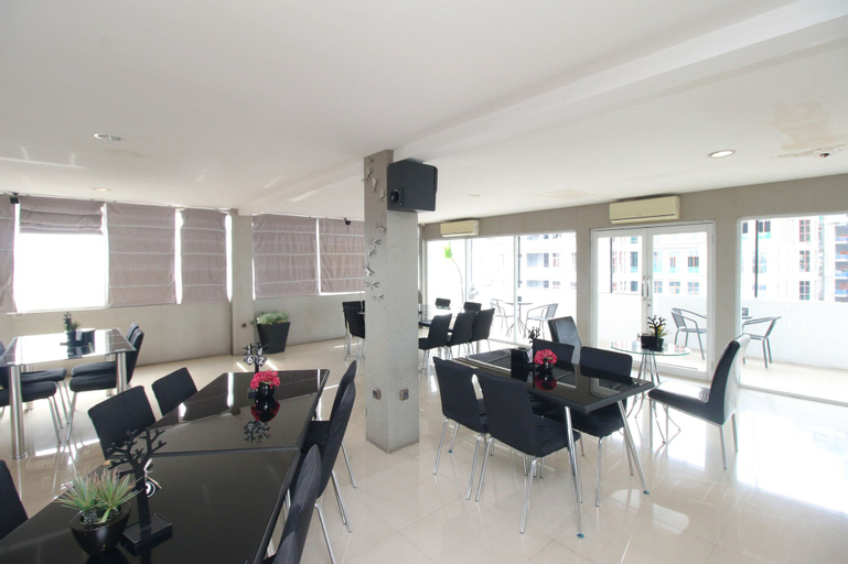 Residence 100, Central Jakarta