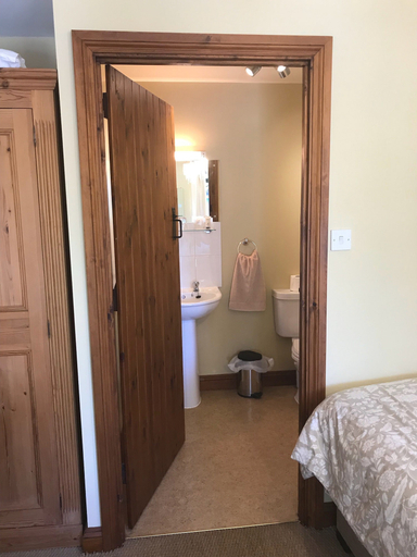 Bathroom 3, Holly House Bed & Breakfast, Gloucestershire