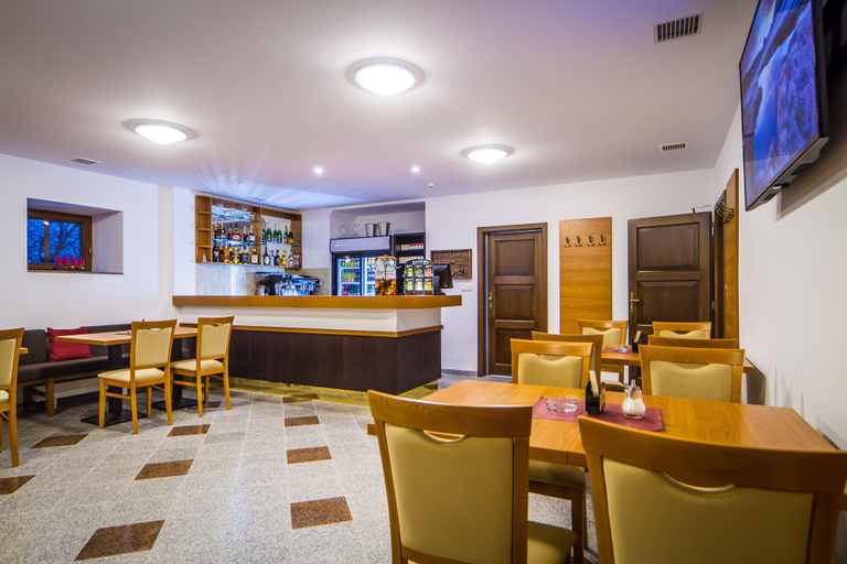 Public Area 3, Hotel Jizerka 4, Jablonec nad Nisou
