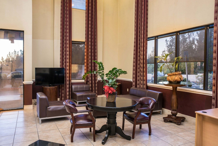 Others, San Bernardino Inn & Suites, San Bernardino