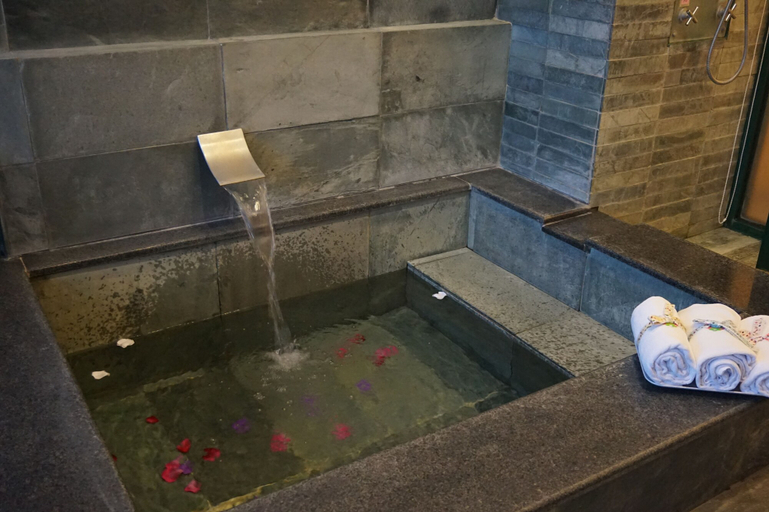Bathroom 4, Tianchi Hot Spring Hotel, Yilan
