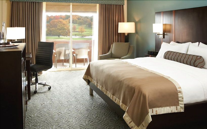 Bedroom 4, Chubb Hotel & Conference Center, Montgomery