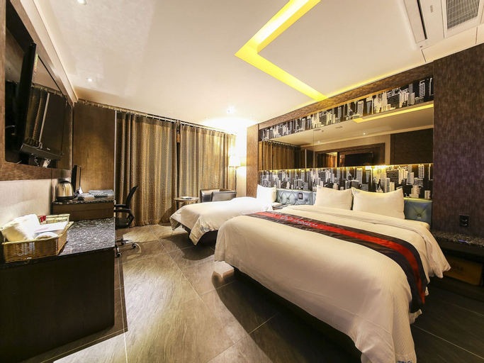 Zenith Hotel, Gyeyang