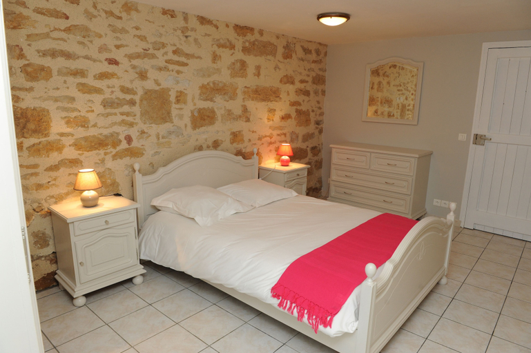Bedroom 4, Domaine de l'Asenon, Aveyron