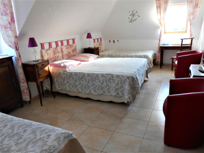 Bedroom 3, Petit Chatelet bis, Ille-et-Vilaine