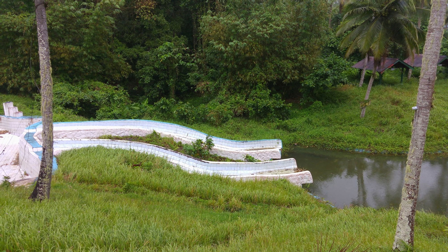 Caliraya Ecoville Recreation and Farm Resort, Lumban