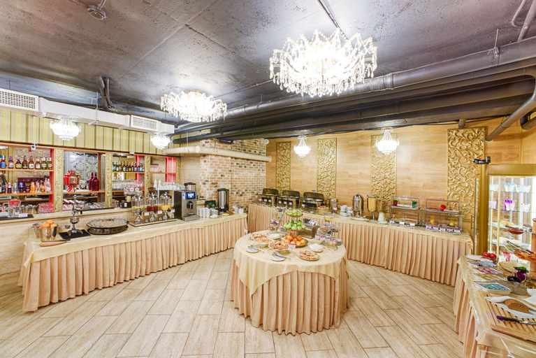 Food & Drinks 5, SunFlower Avenue Hotel, North-Eastern