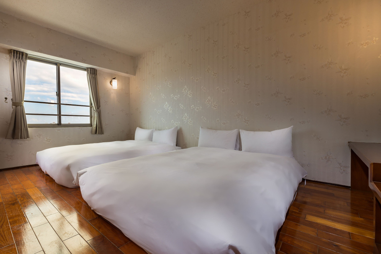 Bedroom 2, Lishin Hotel, Hualien