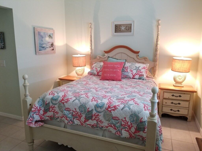 Bedroom 4, Hidden Gem, Saint Johns