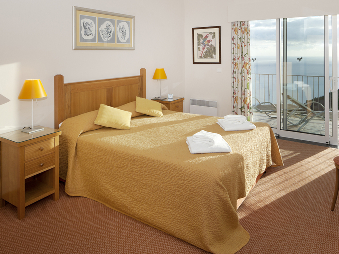 Bedroom 3, Village Cabo Girao, Câmara de Lobos