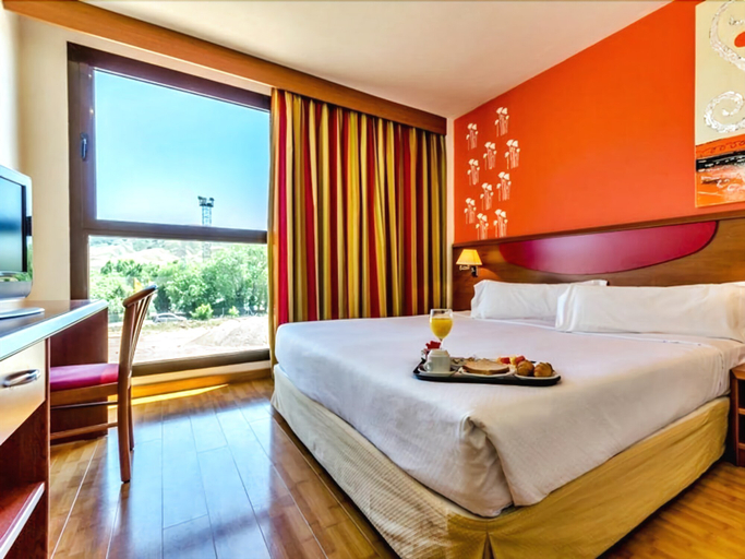 Bedroom 3, Alcalá Plaza, Madrid