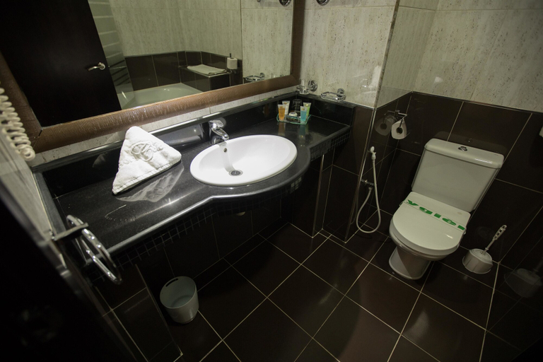 Bathroom 5, Best Western Hotel Colombe, Oran