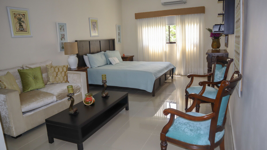 Hotel Rancho Guacamayos, Bonao