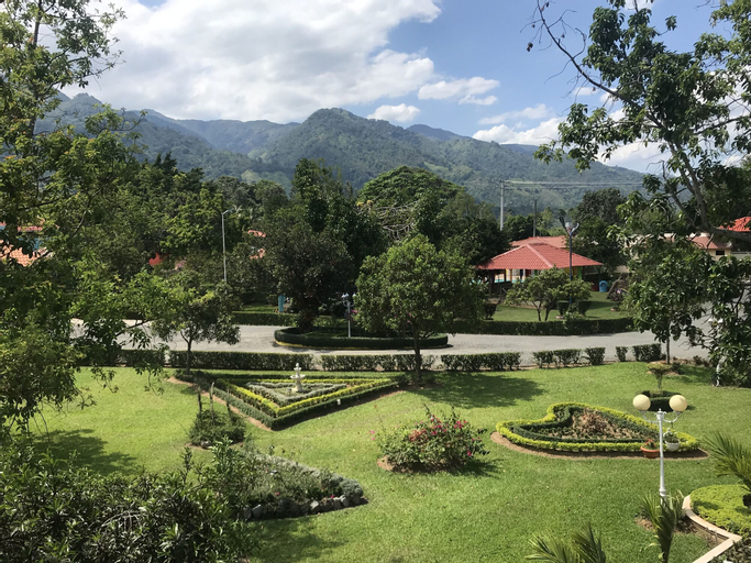 Hotel Rancho Guacamayos, Bonao