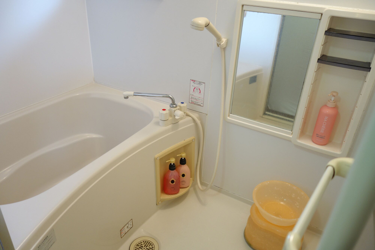 Bathroom 3, Toraya, Shimoda