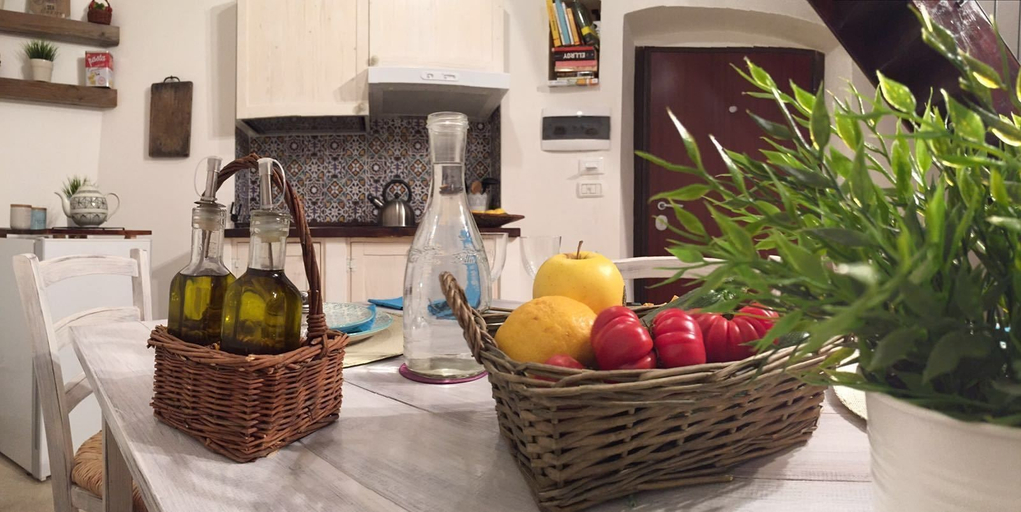 Food & Drinks 5, Me Too exclusive apartments - Interno 7, Bari