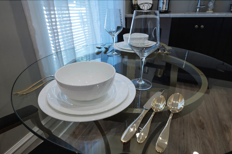 Food & Drinks, The Victorian Luxury Suites, Leeds and Grenville