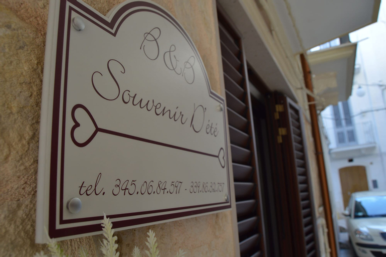 Souvenir d'été, Bari