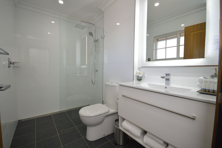 Bathroom 5, Best Western Bluegum Motel, Dubbo - Pt A