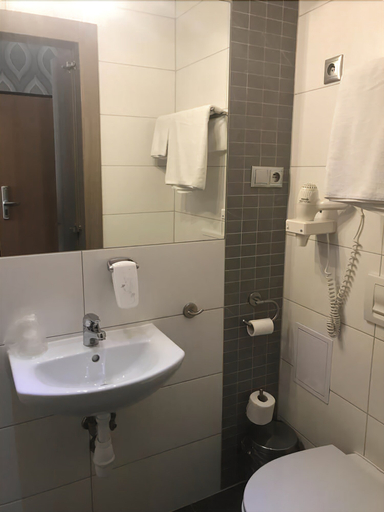 Bathroom 4, City Boutique Hotel, Zielona