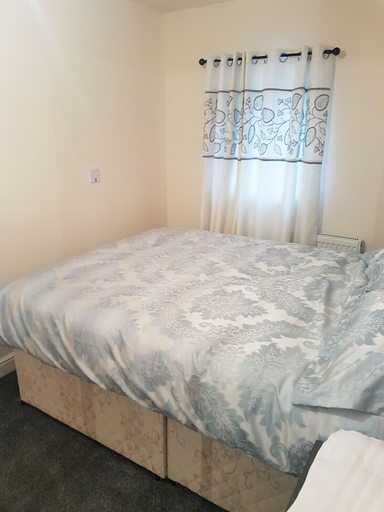 Bedroom 3, Dobcross, Manchester