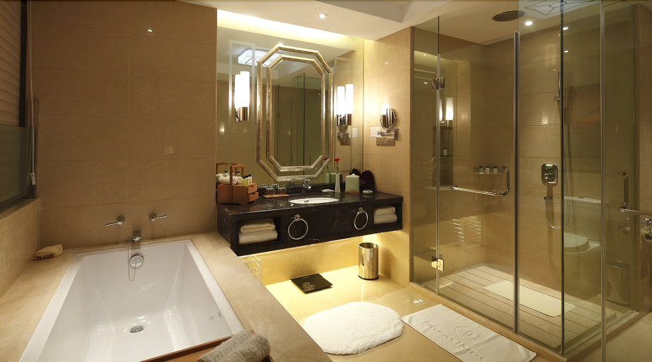 Bathroom, Riviera Hotel Ningbo, Ningbo
