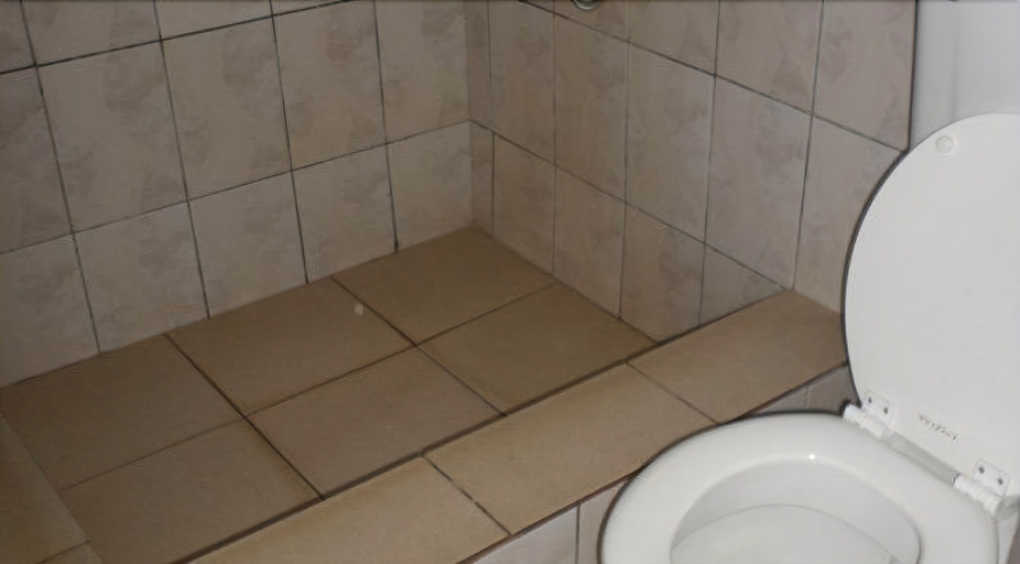 Bathroom 4, Boy Boison Elite Hotel, Shama Ahanta East