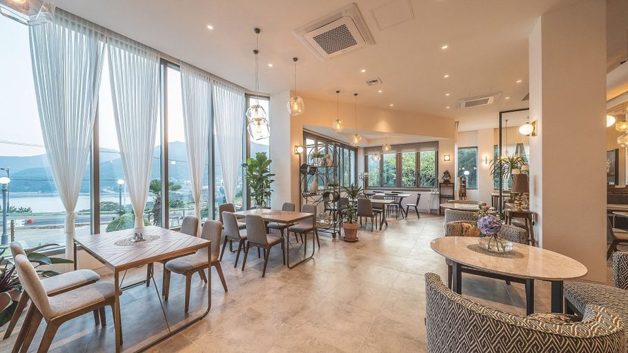 Food & Drinks 5, Ruscello Pension, Geoje