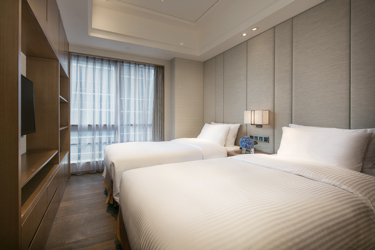 Bedroom 26