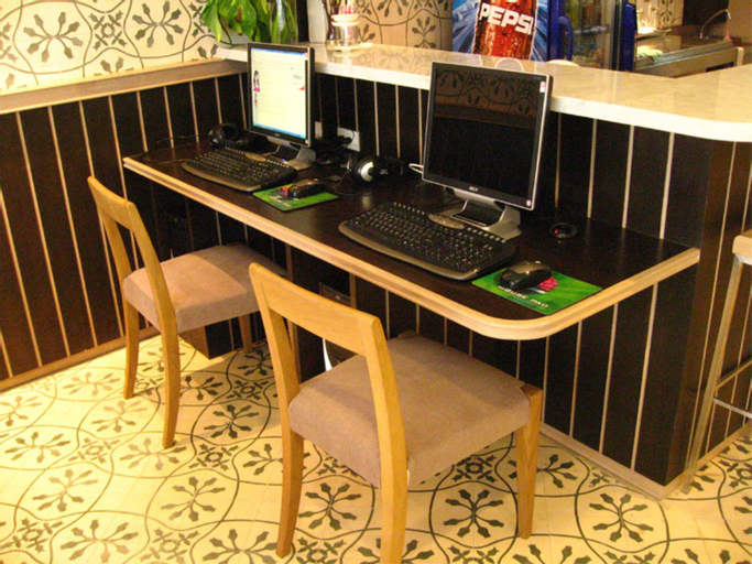 Aphrodite Inn Bangkok, Ratchathewi