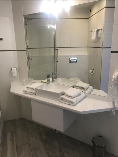 Bathroom 4, City Boutique Hotel, Zielona