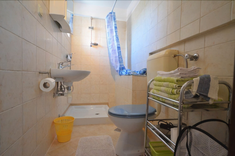 Bathroom 3, Central Apartments Circolo, Rovinj
