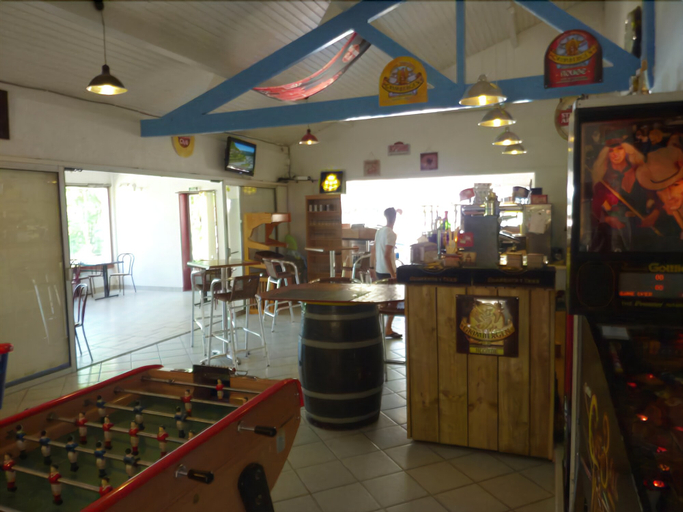 Public Area 4, Camping les Bo-Bains, Dordogne