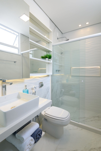 Bathroom 3, Omar do Rio - RP404, Rio de Janeiro