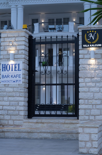 Vila Kalcuni, Sarandës