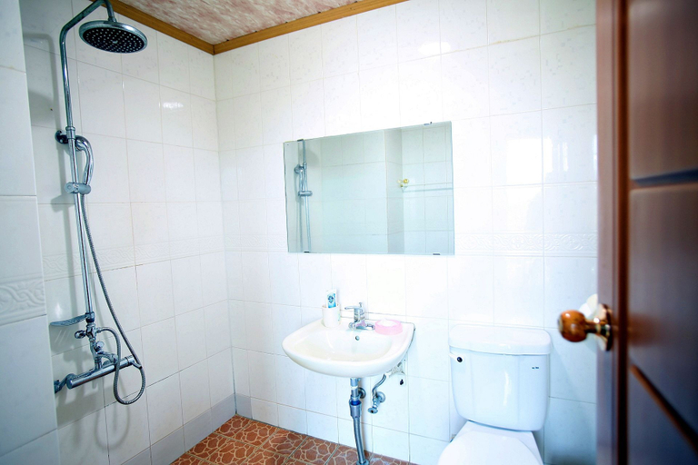 Bathroom 3, Grand Blue Pension, Seogwipo