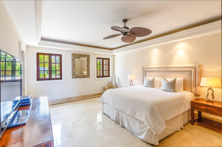 Bedroom 4, Villa Kailani