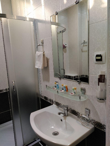 Pearl Tashkent Hotel, Qibray