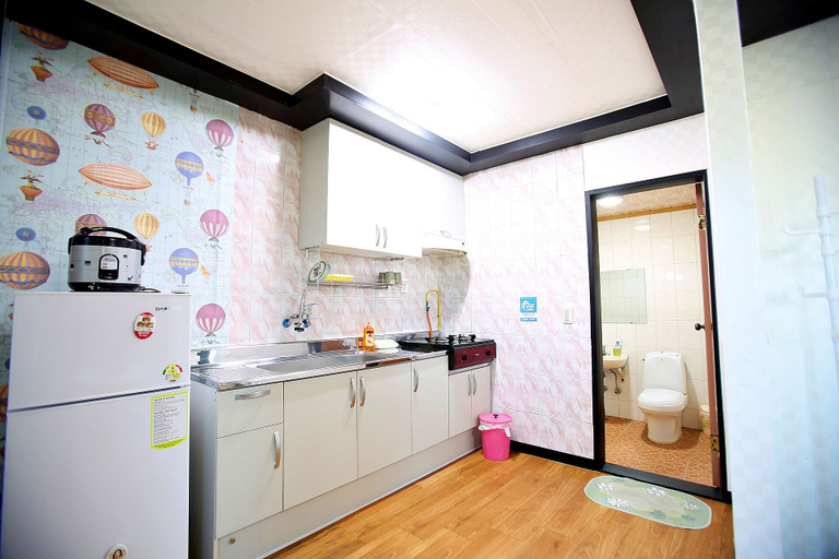 Others 4, Grand Blue Pension, Seogwipo