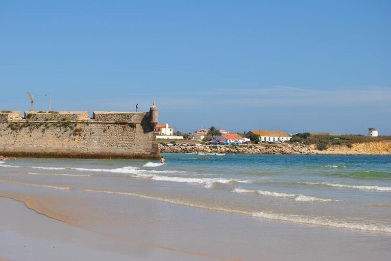 Apartment With 3 Bedrooms in Peniche, With Wonderful sea View, Furnish, Peniche