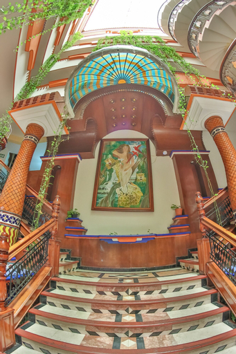 Hotel Báez Carrizal, Centro