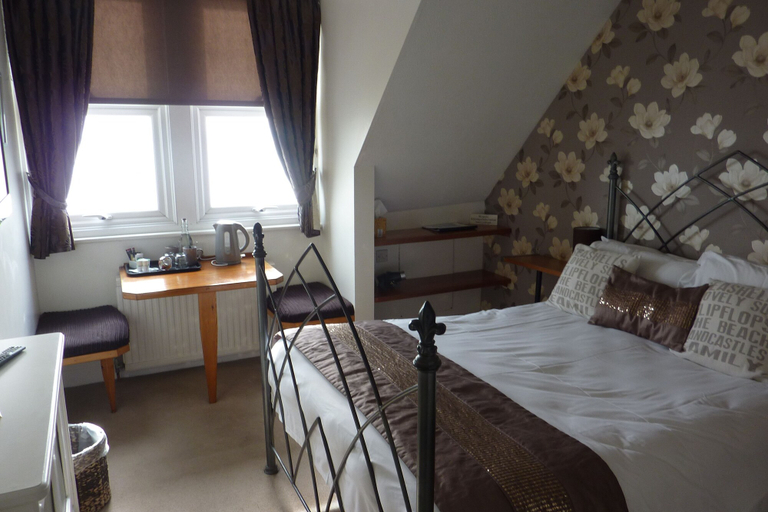 Bedroom 3, Pebbles Guest House, Southend-on-Sea