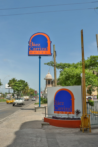 Hotel Báez Carrizal, Centro