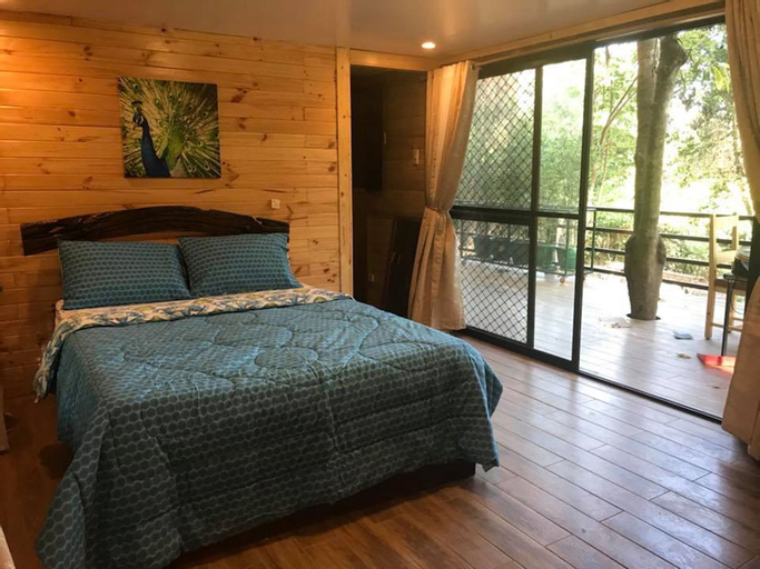 Zoobic Glampz- Subic, Morong