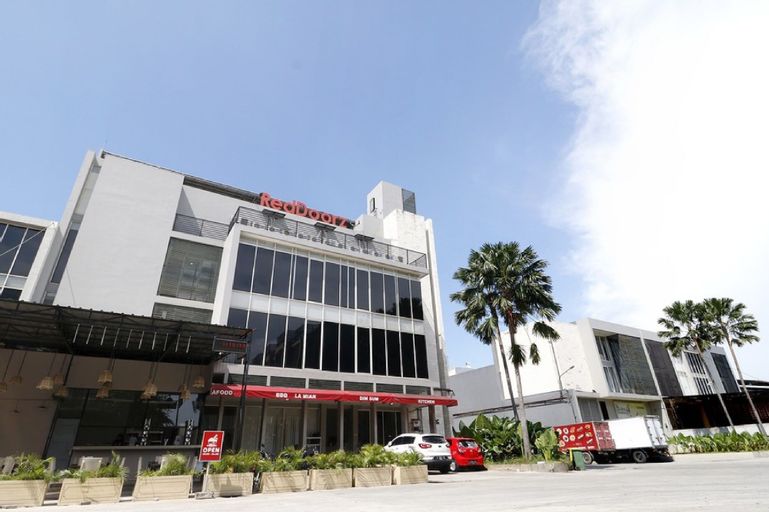 RedDoorz Plus @ Kapuk Business Park, North Jakarta