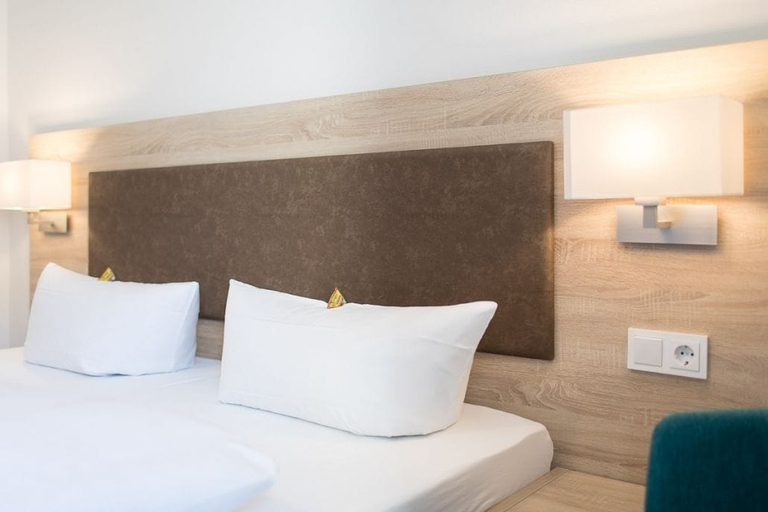 Bedroom 2, Hotel & Restaurant Pelikan, Sigmaringen