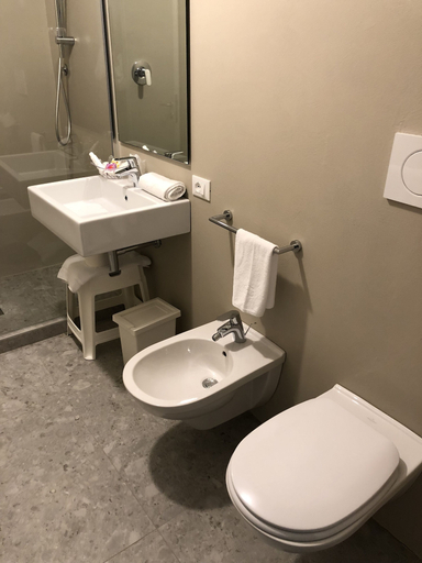 Bathroom 3, Hotel Villa Maria, Brescia