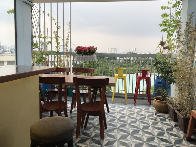 Food & Drinks, Smart Home Group, District 1