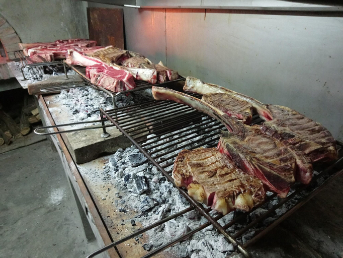 Food & Drinks 5, La Luna sul Trebbio, Forli' - Cesena