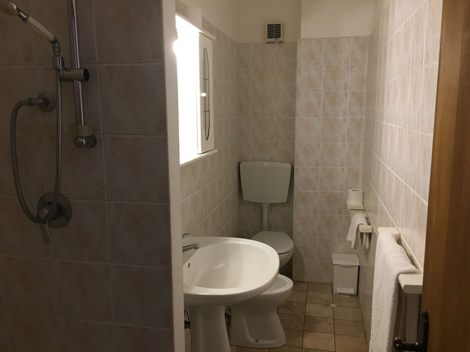 Bathroom 4, Poggio Baroni Agriturismo, Grosseto